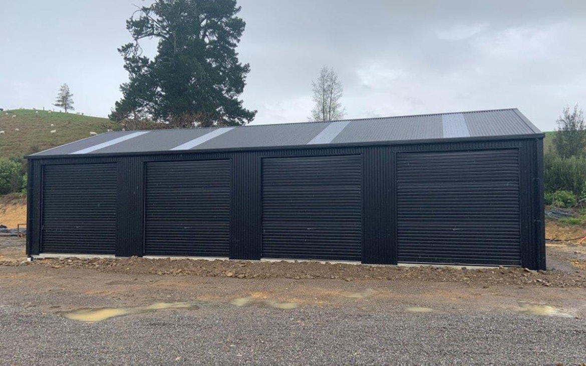 16m L x 8m W x 3.3 m H - Ebony Corrugate (20 degree pitch)